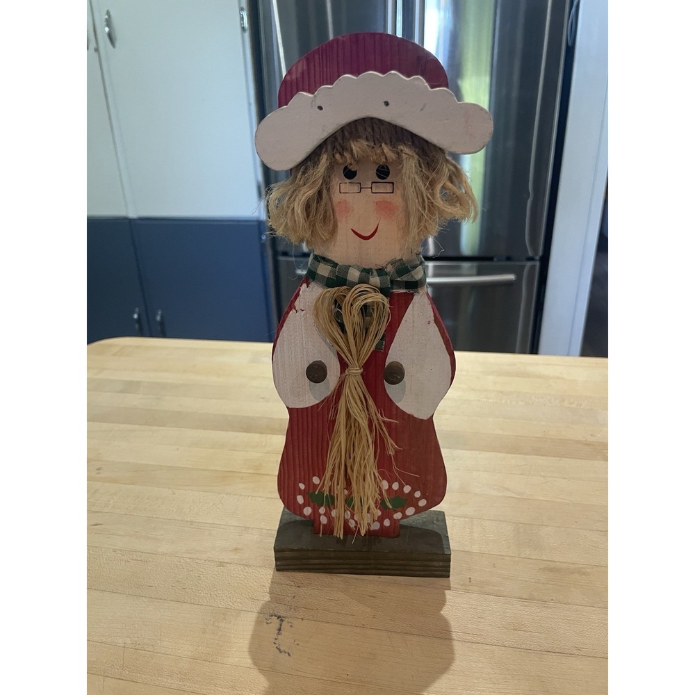 Christmas Grannie Mrs Claus Wooden Folk Art Shelf Sitter